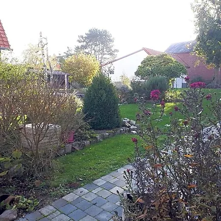 D'hotes L'aubaine Avec Jacuzzi Bed & Breakfast