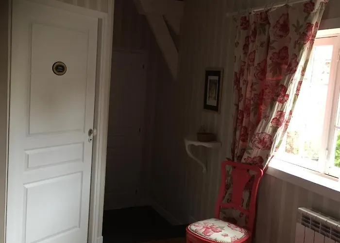 D'hotes L'aubaine Avec Jacuzzi Couette-café 3*