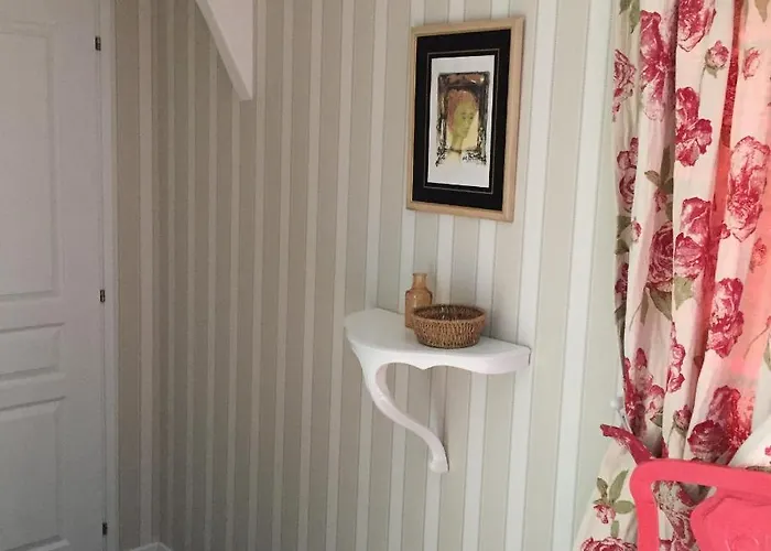 D'hotes L'aubaine Avec Jacuzzi Couette-café 3*