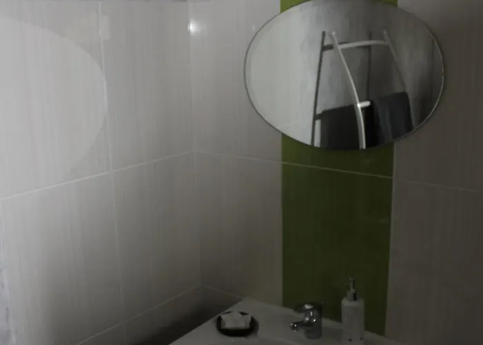 Couette-café D'hotes L'aubaine Avec Jacuzzi Wanquetin